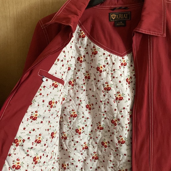 Ariat women’s water resistant lined western type jacket. - Picture 4 of 8